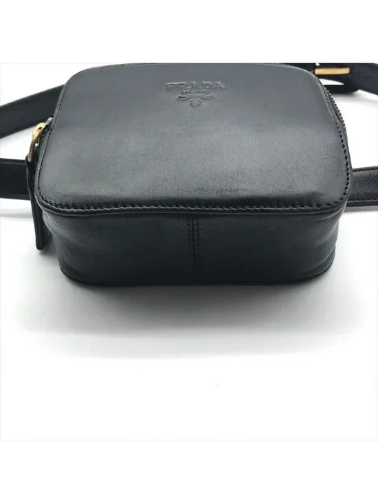 Prada Logo Pouch Black - Picture 4 of 10